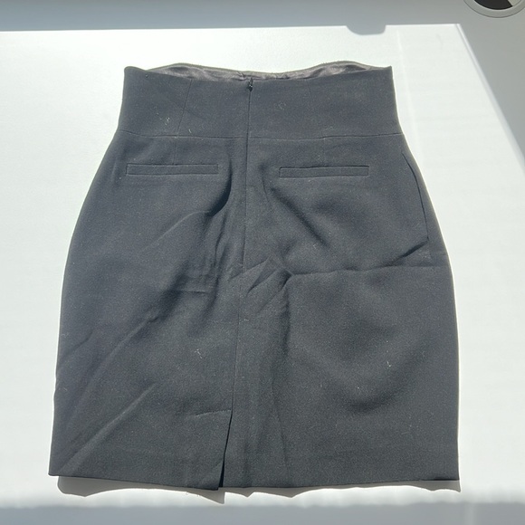 Club Monaco pencil skirt with front pleats and button details - Picture 2 of 5